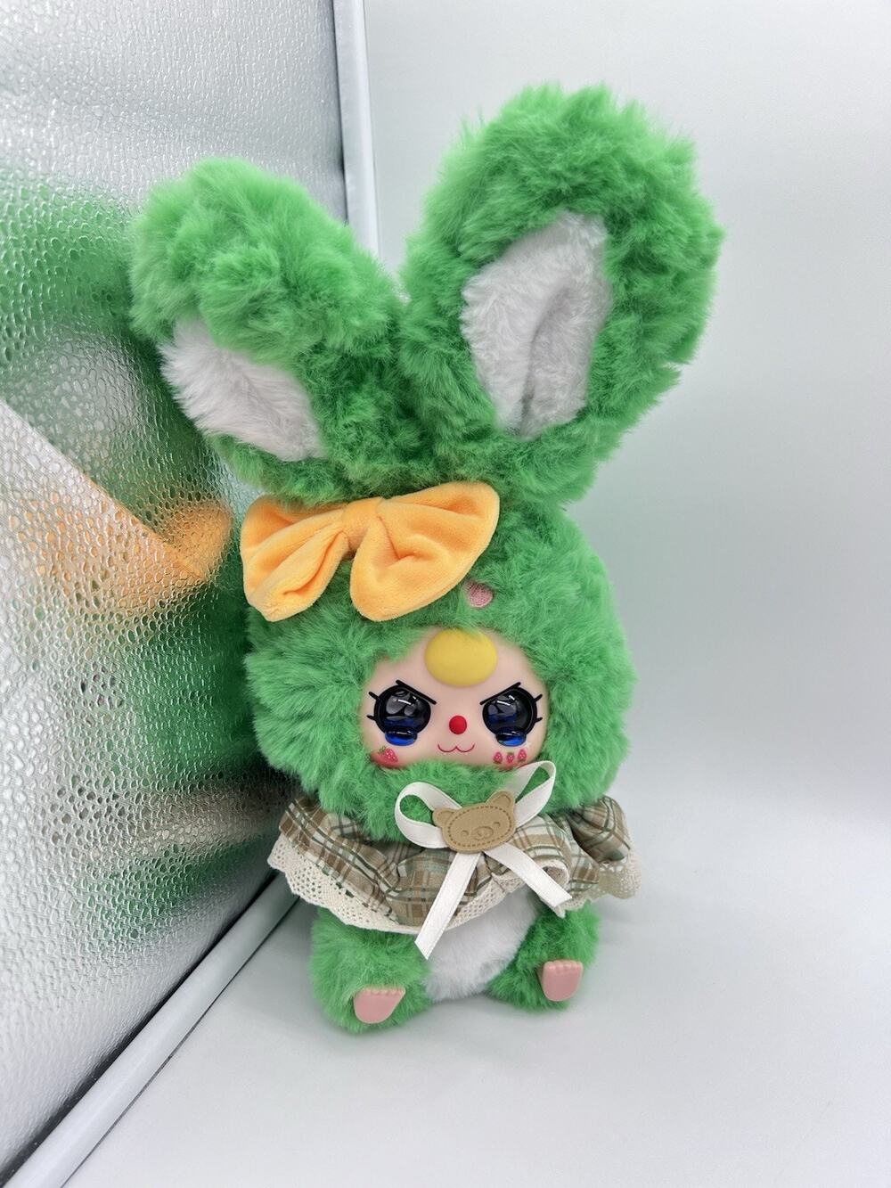 Authentic BABY THREE Lily Rabbit Town V2 Green Special Crying Eyes Plush Pendant